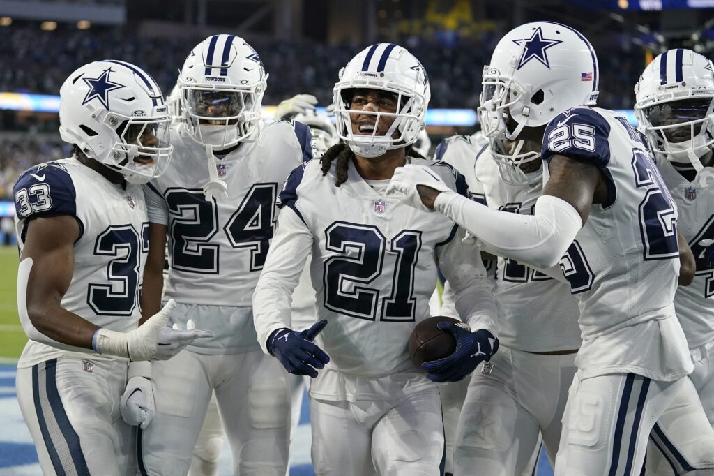 A Houston Triumphs Over Dallas | Cowboys | Great Performance | Just Outstanding
